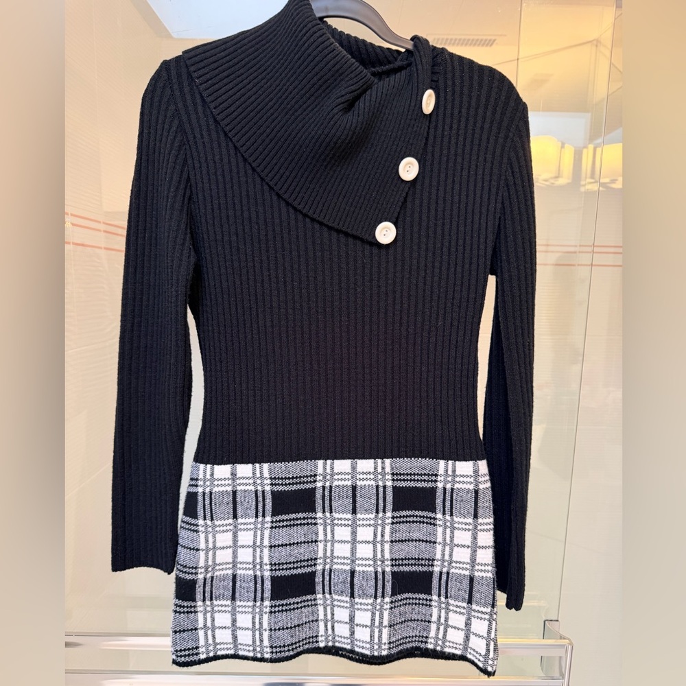 Vintage 60s Black and White Mini sweater Dress